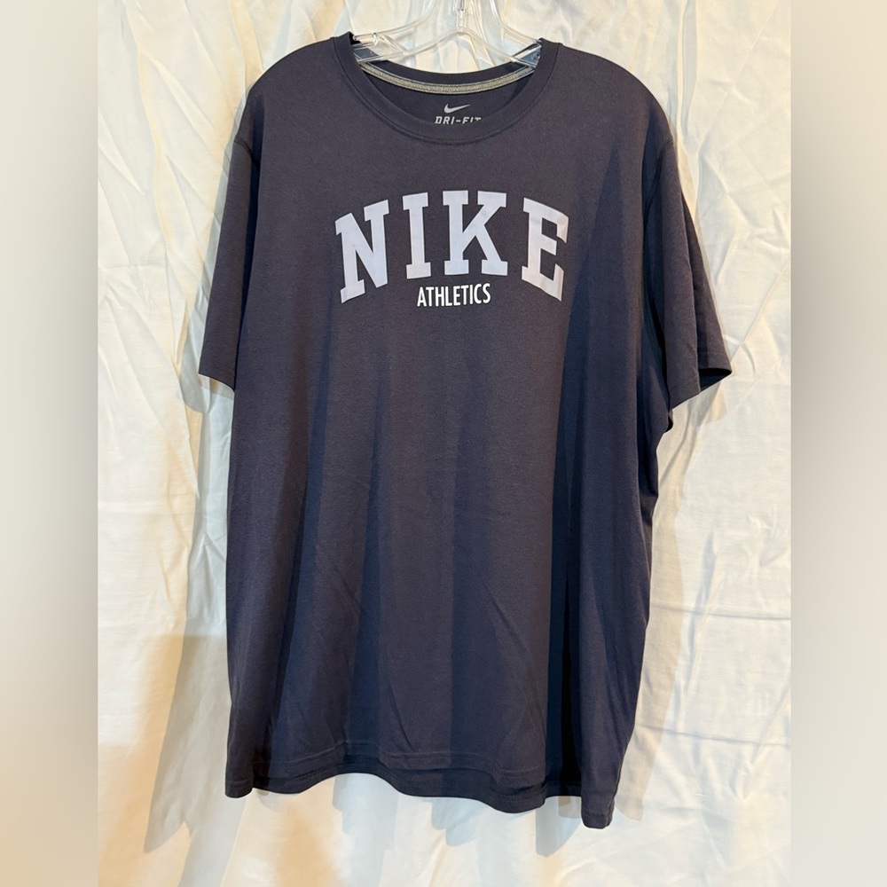 Nike Men's Dark Gray Athletics Tee